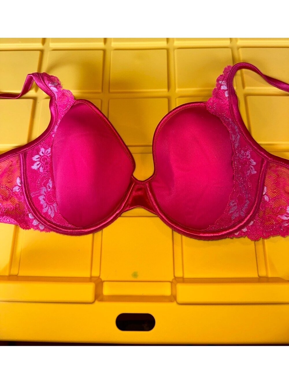 Victoria’s Secret Angel lined Demi bra size 36 d